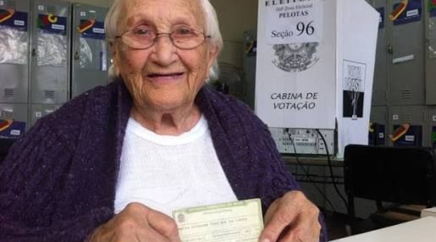 Mesmo com voto facultativo, número de eleitores com mais de 70 anos cresce nas eleições