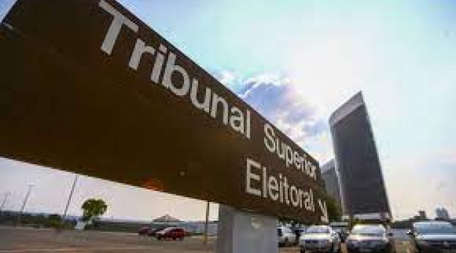 TSE proíbe há 4 meses contratação de influencers nas eleições de 2022