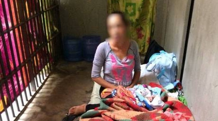 Bebê nasce e fica 3 dias detido com a mãe em cela de delegacia em SP