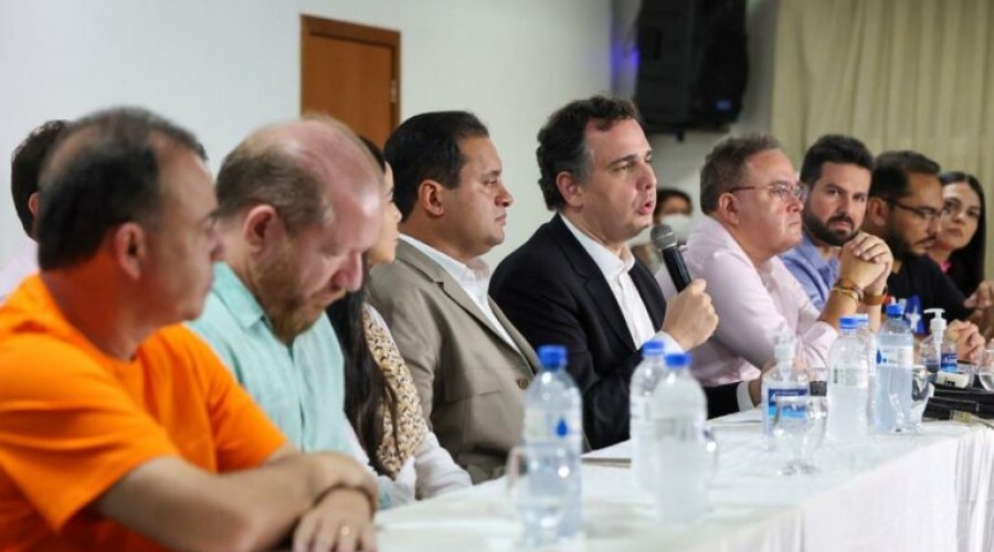 Roberto Rocha reafirma sua disposição de disputar a reeleição, mas não descarta o cargo de governador