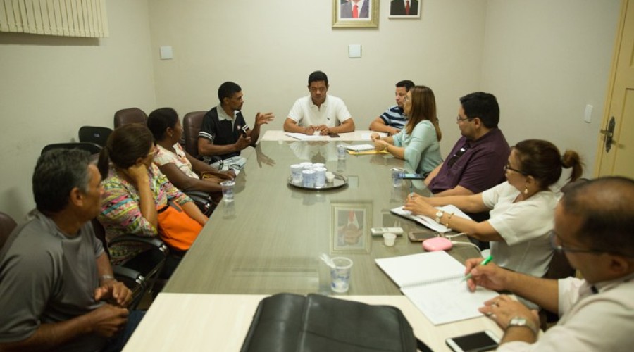 Prefeito Luciano Leitoa recebeu nesta terça (10) dirigentes de associações de Timon