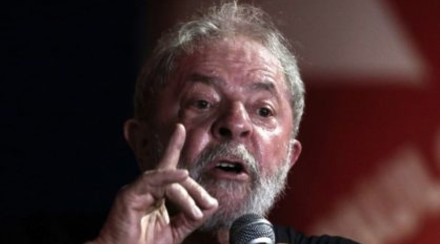Lula derrotado nas urnas seria politicamente adequado, diz Temer em entrevista