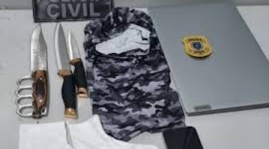 Jovem estava possuída:  Vídeo - Família de mulher presa após confessar plano de matar os pais tem medida protetiva concedida