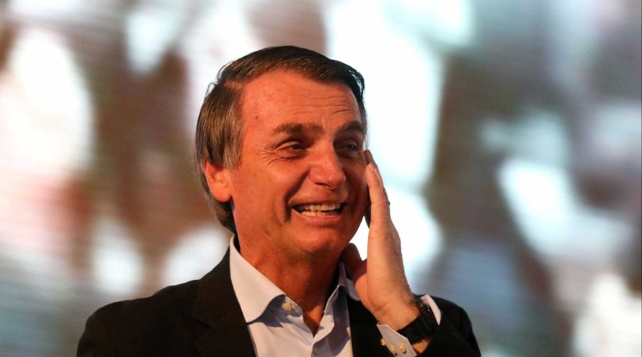 Bolsonaro deve ter alta de hospital nesta sexta e viajar para o Rio
