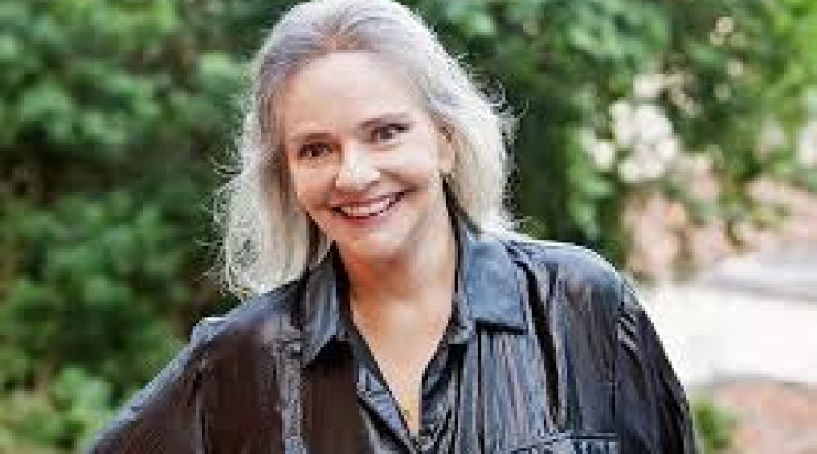 Especial às 20h00 - Morre aos 75 anos: Angela Ro, Ro, ícone da música brasileira