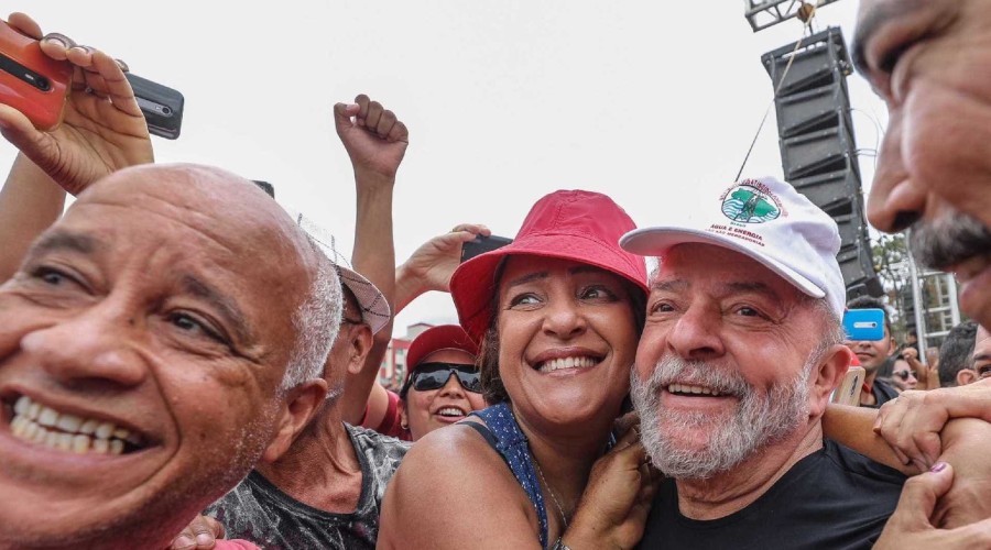 Pesquisa mostra quem vota em Lula e por quê