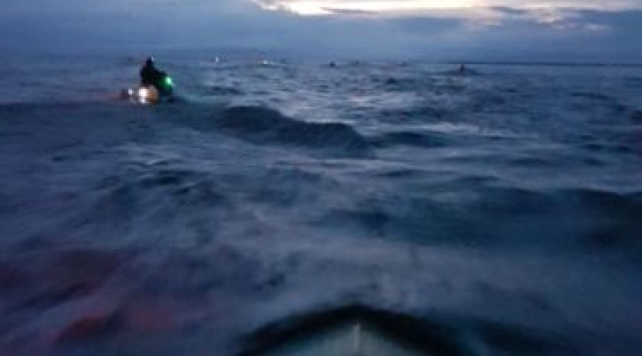Integrantes de Jet Ski perdidos ontem no mar foram empurrados para a Baia do Tubarão