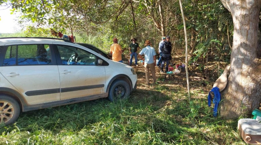 14 criminosos são presos por invasão de terra em Querência