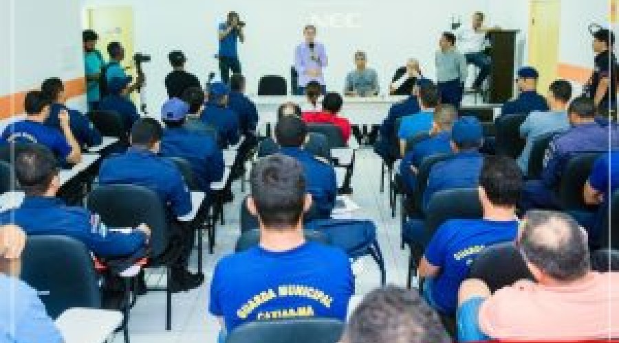 Prefeito Fábio Gentil assina Plano de Cargos, Carreiras e Salários da Guarda Municipal