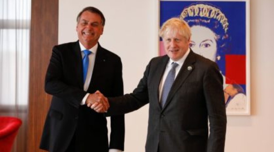 O que Boris Johnson tem a ensinar a Bolsonaro?