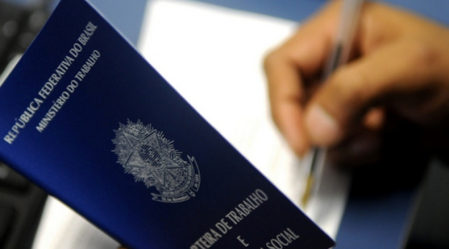 Varejo e serviços devem abrir mais de 100 mil vagas para o fim de ano