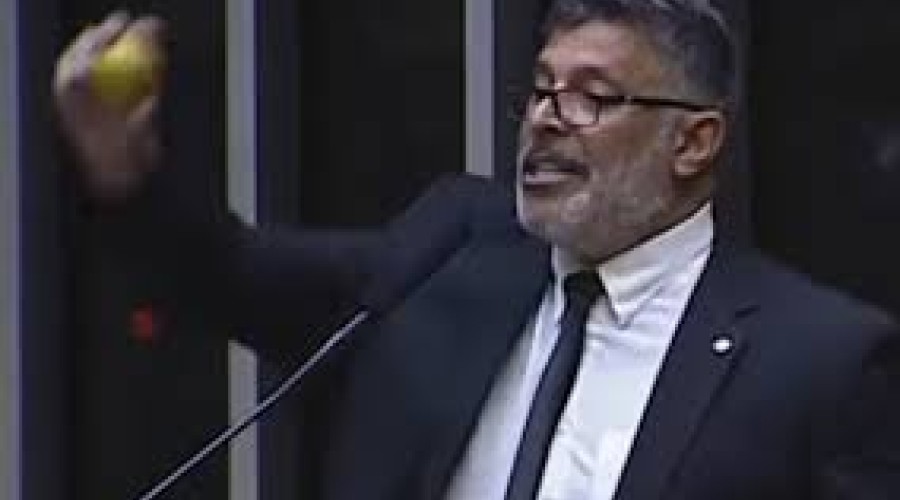 Após críticas a aliados, PSL decide expulsar  Alexandre Frota do partido