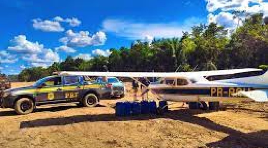 PRF fecha 16 pistas de pouso clandestinas em operação na terra yanomami.