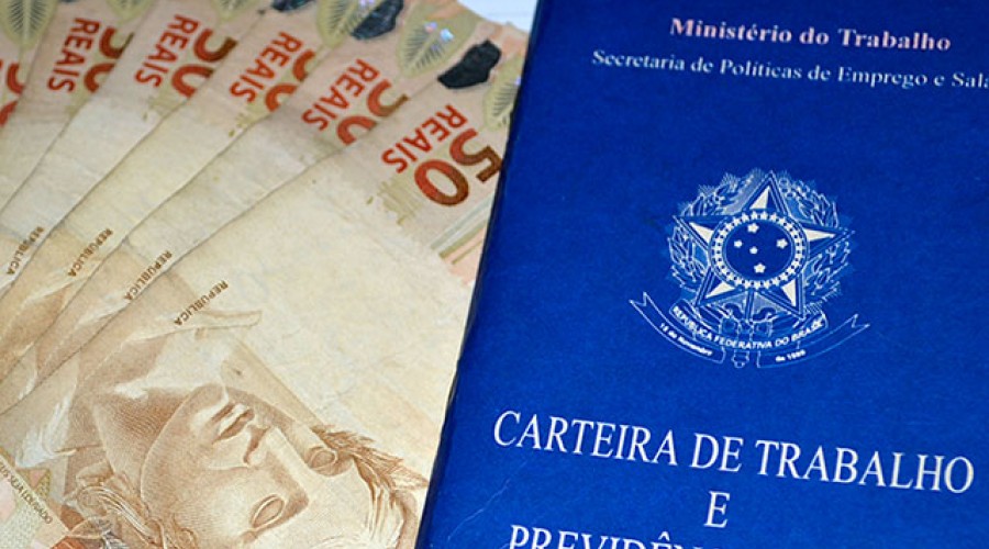 Governo aumenta para R$ 1.006 previsão para salário mínimo para 2019
