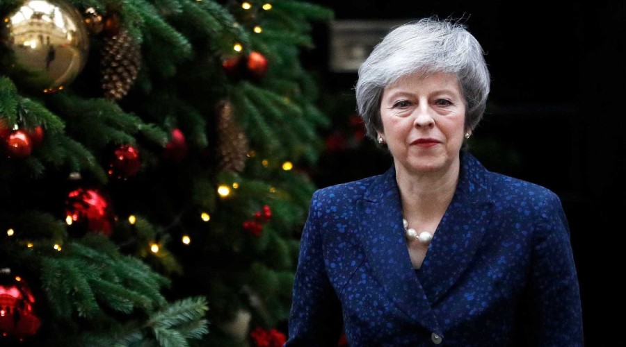 Theresa May enfrentará voto de desconfiança de seu próprio partido