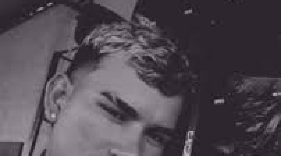 Jovem de 23 anos é morto a tiros em banheiro de bar em Buriti, no MA