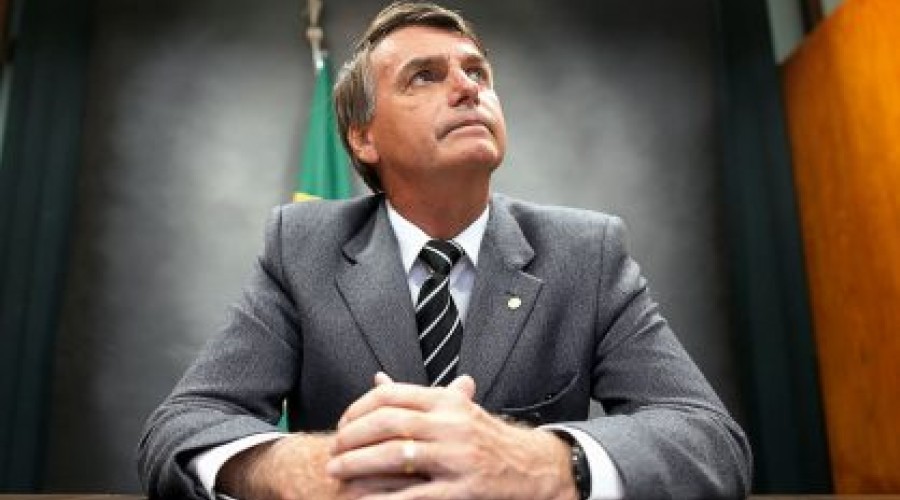 Datafolha: Nos cenários sem Lula, Bolsonaro lidera com 18% a 20%