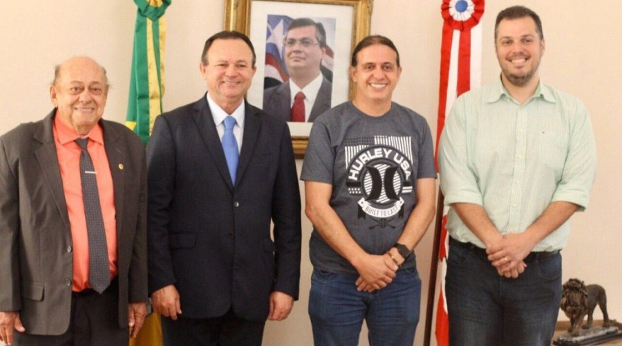 CAFÉ COM O PREFEITO – Prefeito Fábio Gentil trata com governador em exercício Carlos Brandão sobre Restaurante Popular