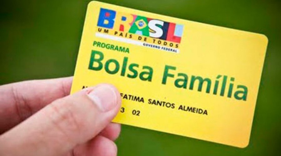 Casal tenta pagar motel com cartão do Bolsa Família e caso vai parar na polícia