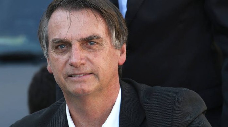 Coerente com seus princípios, Bolsonaro recusa apoio do Centrão