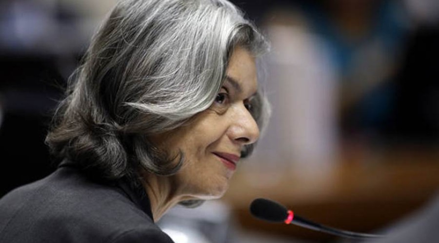 Cármen Lúcia deixa habeas corpus de Lula fora da pauta