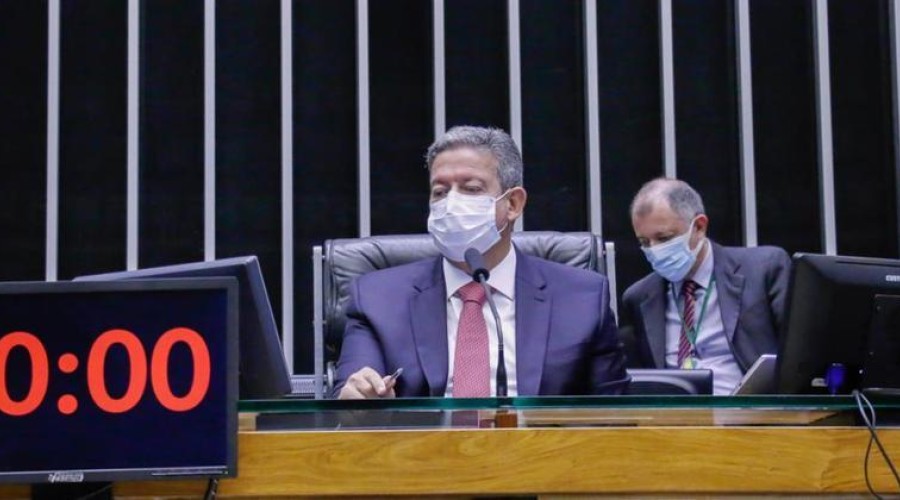 Câmara dos Deputados aprova texto-base da MP do Auxílio Brasil