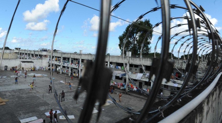 Ordem para chacina que matou sete no CE partiu de dentro de presídio