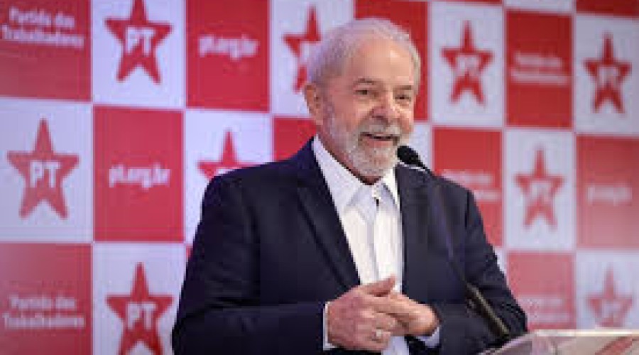 Êpa, êpa, êpa!!! Caso seja verdade é gravíssimo!!! Senador afirma que Lula já tinha minuta de intervenção pronta 3 dias antes de vandalismo no 8 de janeiro