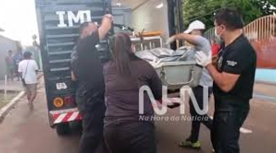 Irmã mata irmão com várias facadas após discussão