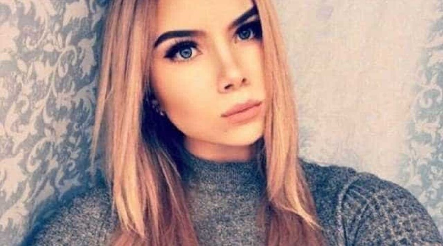 Lutadora morre eletrocutada após iPhone carregando cair em banheira