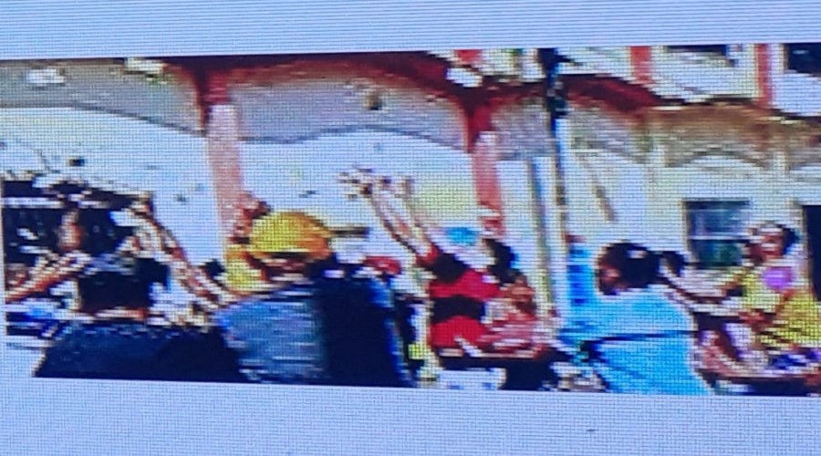 VÍDEOS: Vereador joga dinheiro pela janela em Câmara no Maranhão