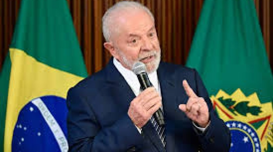 Lula diz que vai viver até os 120 anos para disputar mais 10 eleições ‘até de bengala’