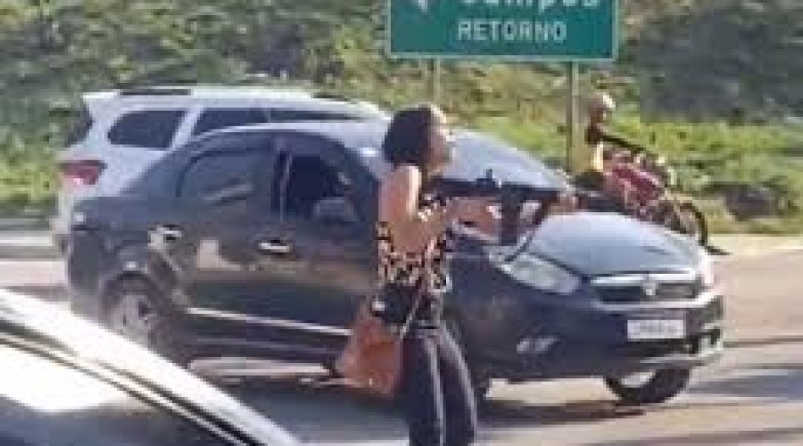 Veja o que motivou ação da policial civil que viralizou ao apontar fuzil e dar ordens a criminoso durante ação em São Gonçalo