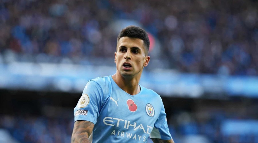 Manchester City reage após assalto a Cancelo: 