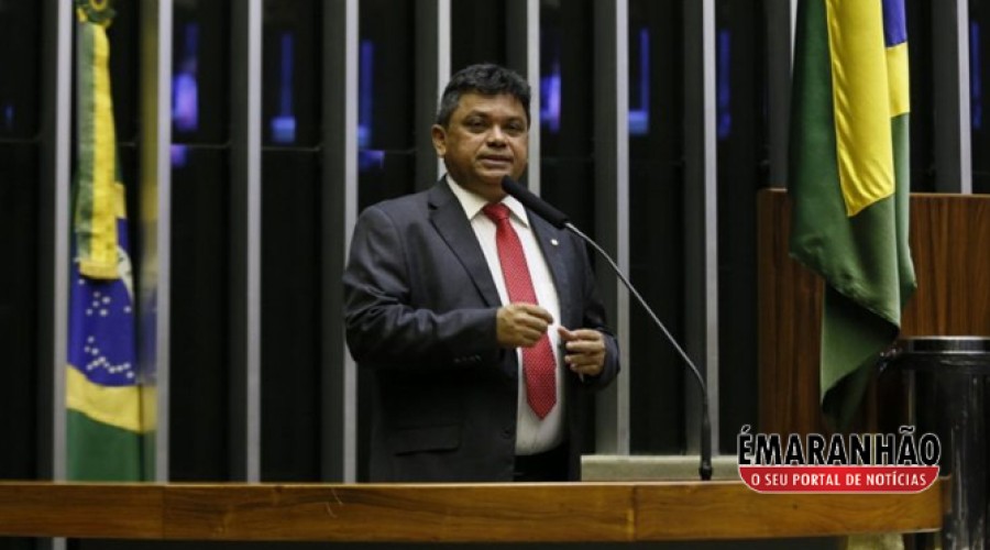 Onze parlamentares do Nordeste processam Bolsonaro por racismo