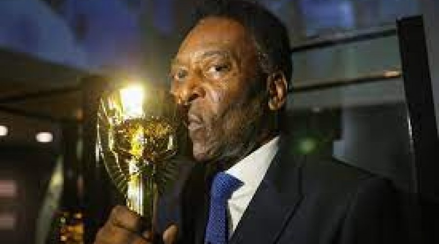 Pelé morre aos 82 anos