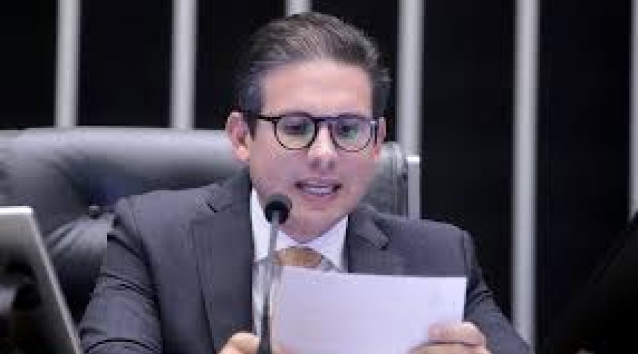 Com trânsito em julgado, Câmara prepara cassação de Zambelli