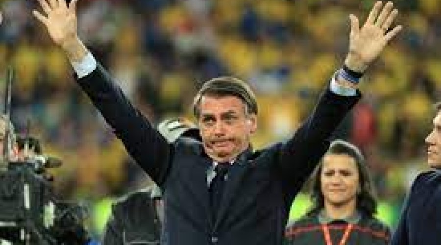 Bolsonaro diz que por ele não haveria Carnaval em 2022