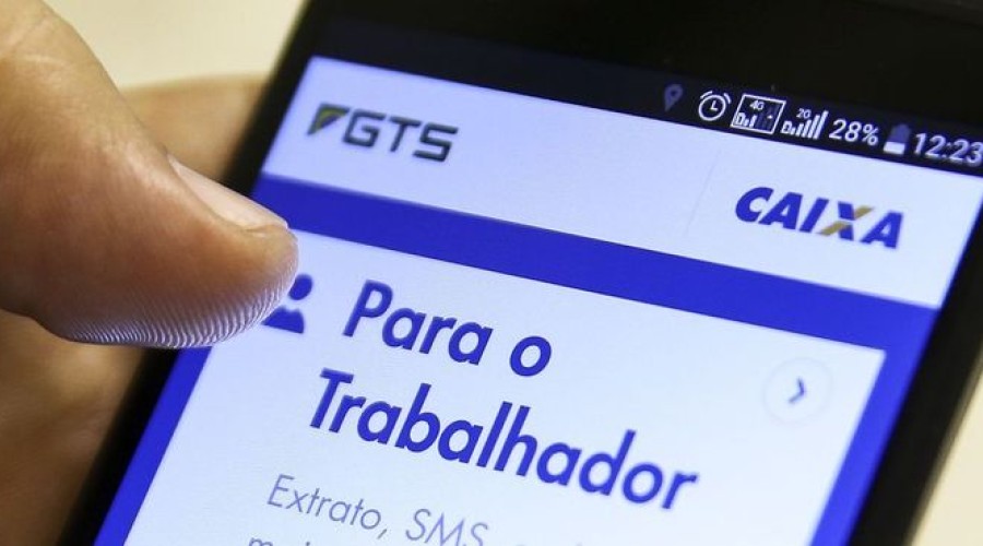 Saque-aniversário do FGTS pode superar R$ 22 bilhões em 2022
