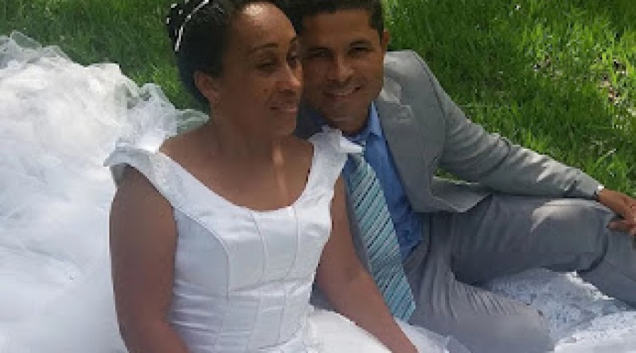 Pastor mata esposa a facadas dentro de casa e é preso