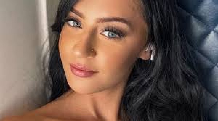 Mulher faz viagem de 3.000 km para conhecer namorado que não apareceu