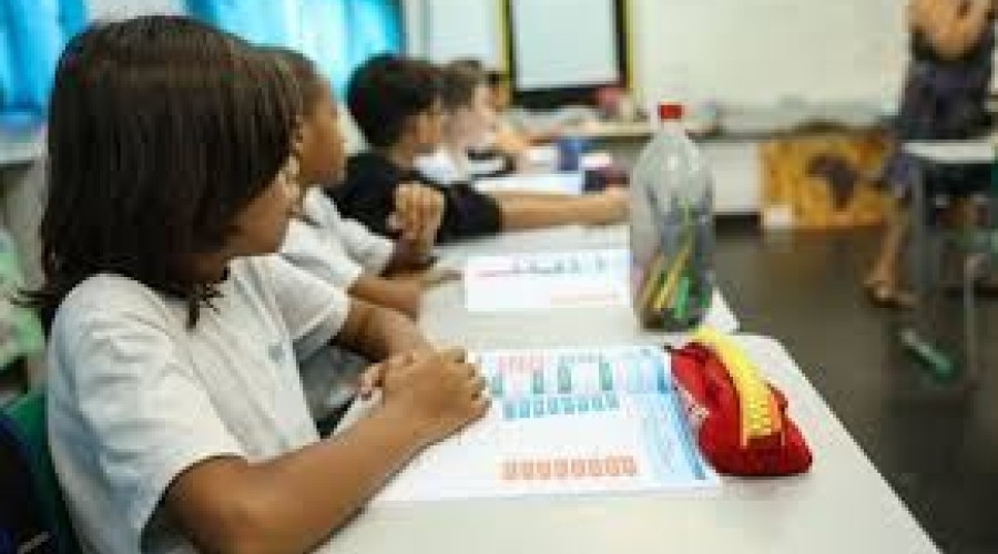 Educação Básica poderá incluir combate à violência contra as mulheres