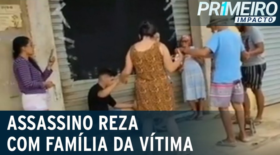Assista o Vídeo: Mandante de crime reza com família das vítimas antes de ser preso