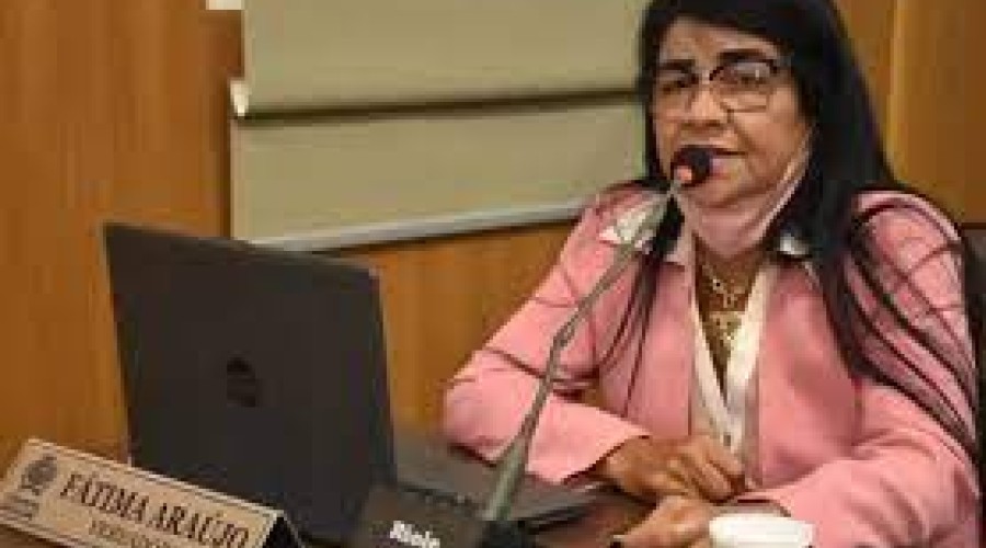 Trio armado invade casa de vereadora em São Luís e rouba R$ 25 mil