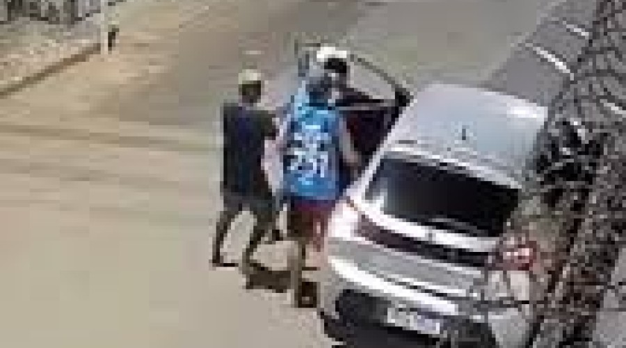 Mulher com criança é assaltada por vários bandidos em São Luís