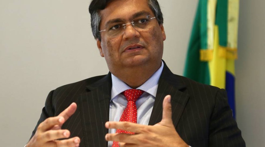 Flávio Dino manda demitir policial militar e diz que “a turma do mal vai perder de novo”