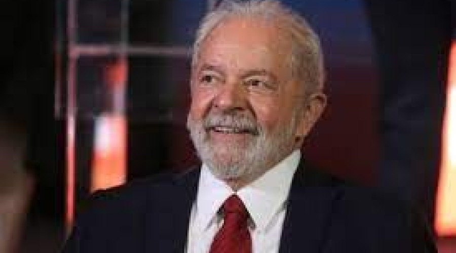 Lula é só elogios para um ministro do STF