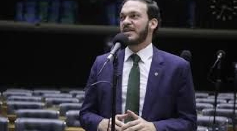 Ex-deputado federal Uldurico Júnior é preso por suspeita de receber R$ 2 milhões para facilitar fuga de 16 detentos na Bahia