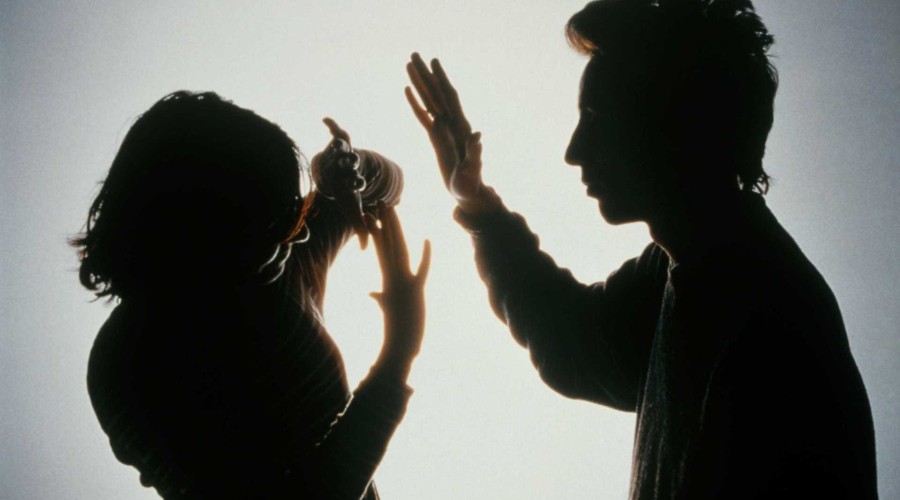 Suspeito de queimar partes íntimas da companheira confessa o crime