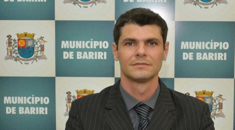 Prefeito do PSDB é preso por abusar de menina de 8 anos